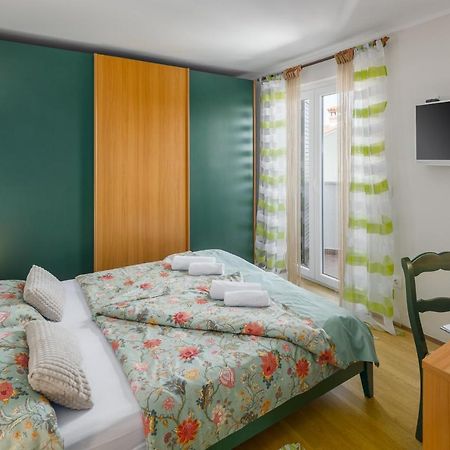 Kukci Apartment Luaran gambar