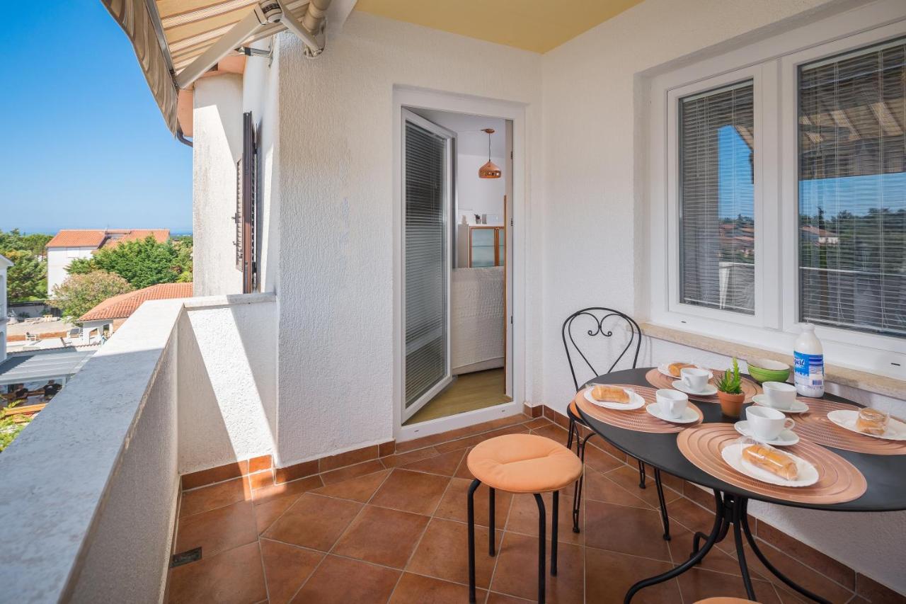 Kukci Apartment Luaran gambar